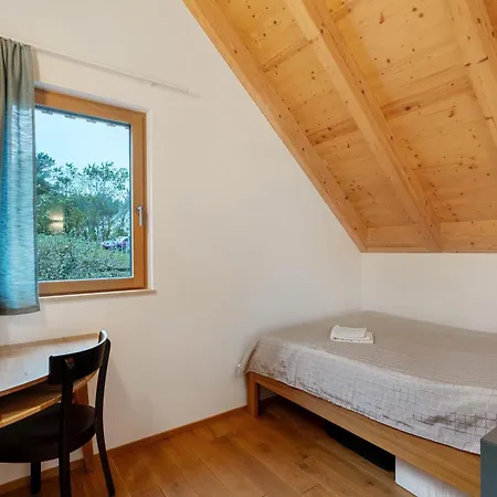 Lug Ins Tal - 2 Haeuser