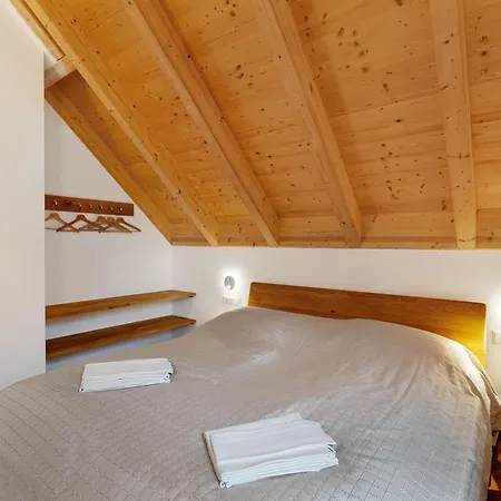 Lug Ins Tal - 2 Haeuser Feriehus